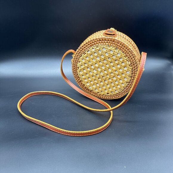 Round Woven Rattan Crossbody Bag Brown Box Purse Boho Shoulder Bag Wicker - Picture 1 of 9